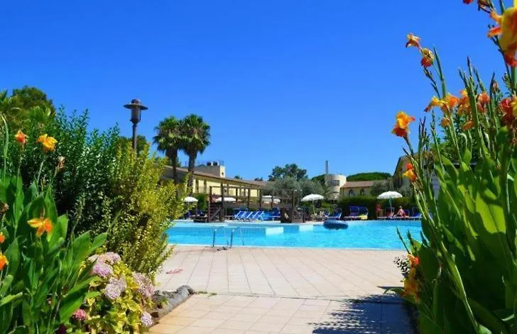 Nature & Country Resort Near The Sea Arborea Italien